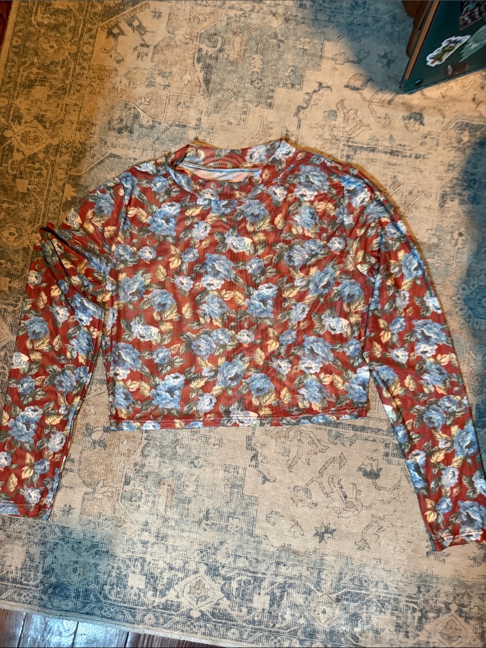 SHEIN Rust Red Floral Long-Sleeve Crop Top with Blue Flowers